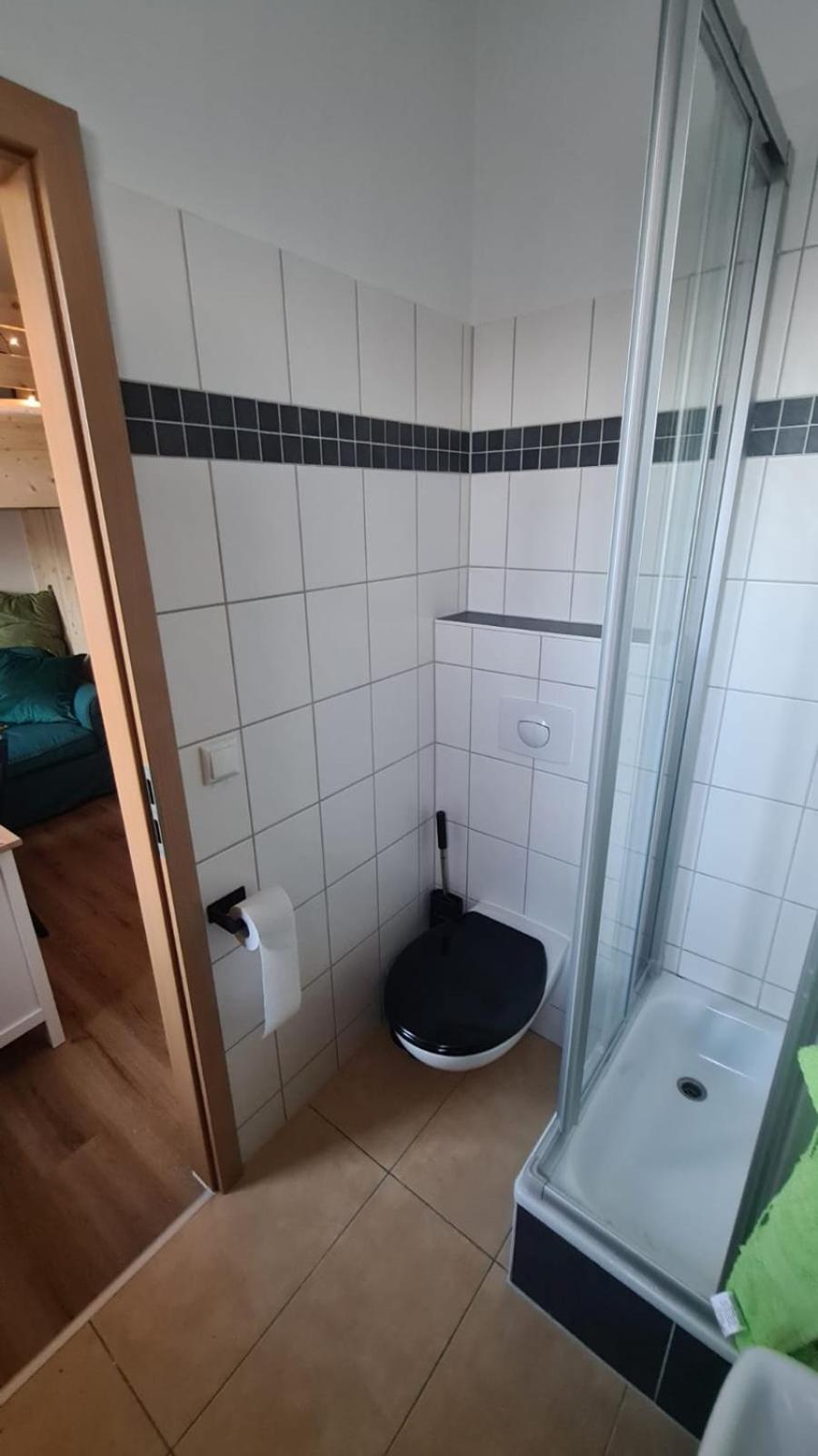 Fullhouse - Jena - Premium Apartments Vdn4 ห้อง รูปภาพ